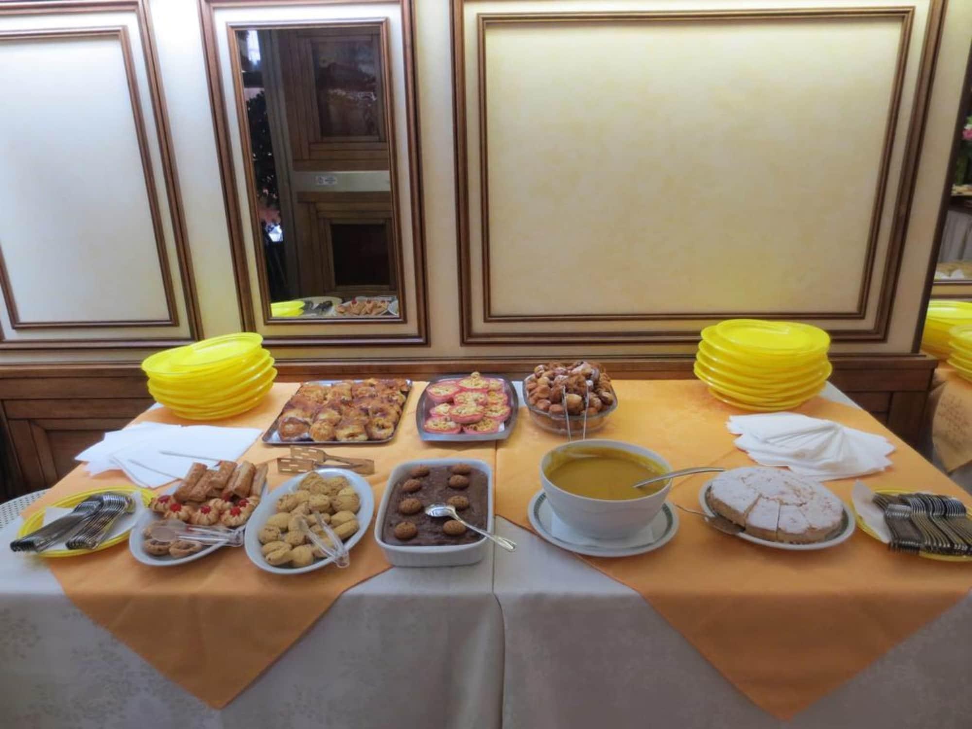 מאנטובה Hotel Italia City Center מראה חיצוני תמונה