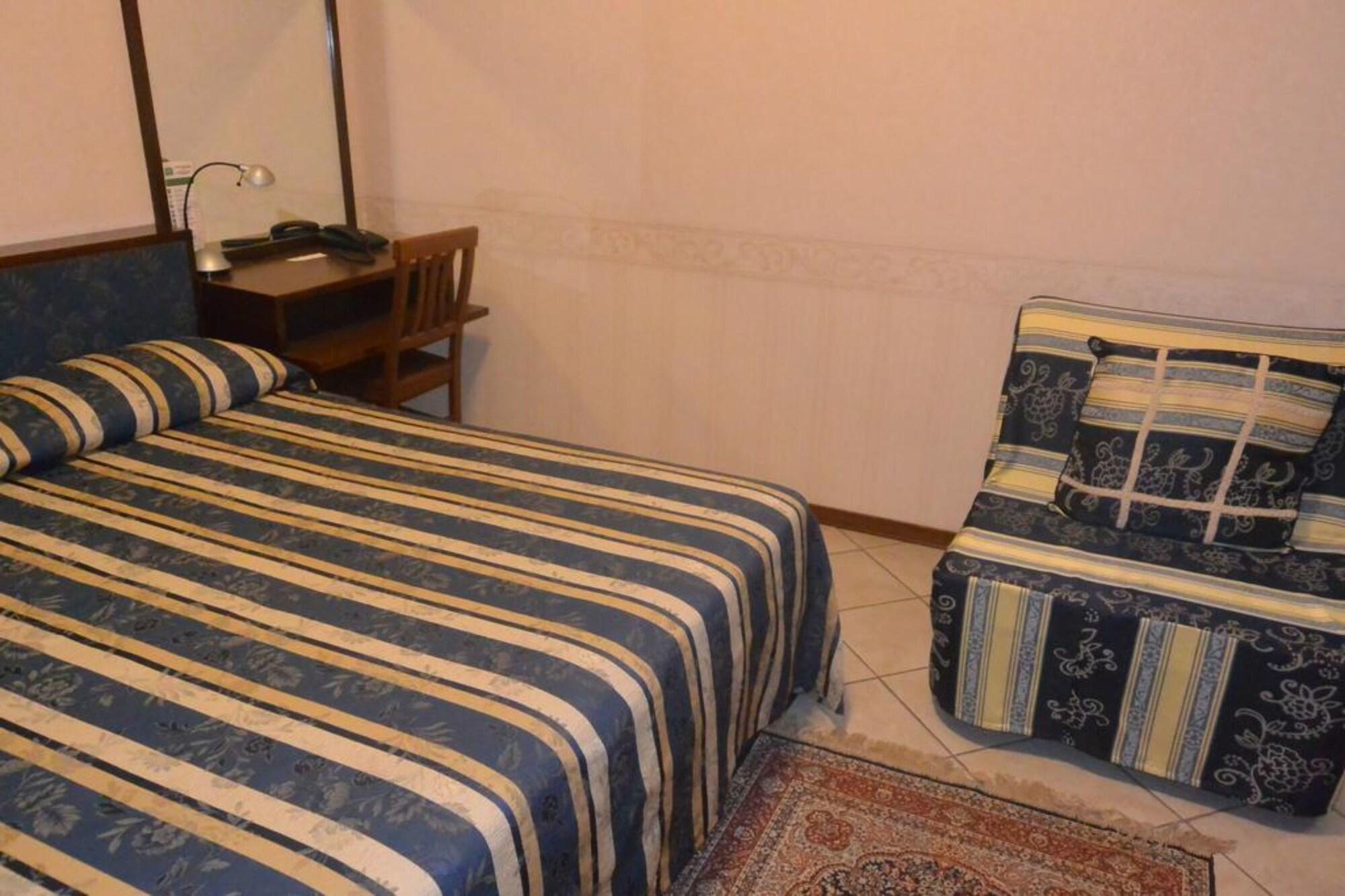 מאנטובה Hotel Italia City Center מראה חיצוני תמונה